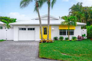 542 104th Avenue, Naples, FL 34108 - MLS#226011782