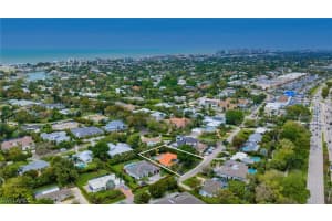 1541 Mandarin Road, Naples, FL 34102 - MLS#226011829