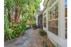 130 Amblewood Lane, Naples, FL 34105 - MLS#226011857