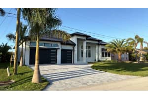 2605 25th Terrace, Cape Coral, FL 33914 - MLS#226011861