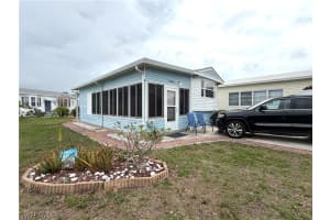 4701 Candlestick Ct W, Estero