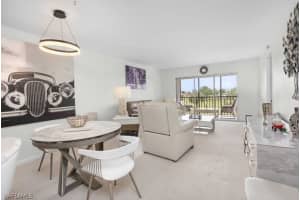 37 High Point Cir E 307, Naples