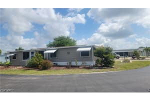 4712 Tahiti Drive, Bonita Springs, FL 34134 - MLS#226011888