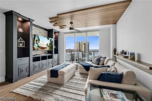 3000 Oasis Grand Boulevard, Fort Myers, FL 33916 - MLS#226011938