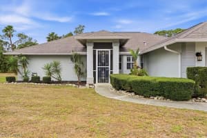 27376 Imperial Oaks Circle, Bonita Springs, FL 34135 - MLS#226011943