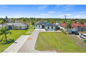 4571 22nd Street, Naples, FL 34120 - MLS#226011984