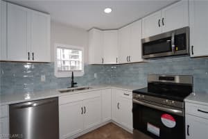 135 Gulfview Avenue, Fort Myers Beach, FL 33931 - MLS#226011985