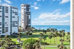 4551 Gulf Shore Blvd N 706, Naples