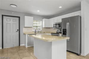 5172 Leeds Road, Fort Myers, FL 33907 - MLS#226012077