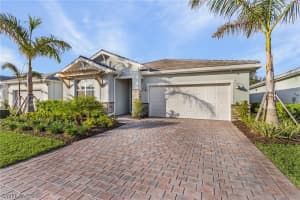 379 Grace Bay Lane, Naples, FL 34114 - MLS#226012084