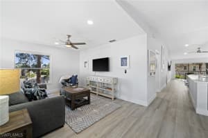 822 Gulf Pavilion Drive, Naples, FL 34108 - MLS#226012104