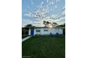 3323 Guilford Ct, Naples