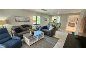 228 Fox Glen Drive, Naples, FL 34104 - MLS#226012116