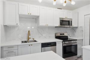 788 Park Shore Drive, Naples, FL 34103 - MLS#226012120