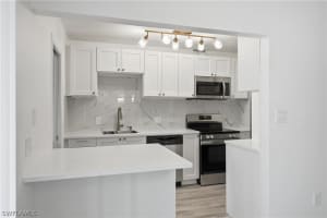 788 Park Shore Drive, Naples, FL 34103 - MLS#226012120