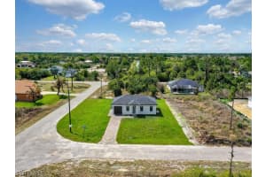 380 Cratsley Avenue, Lehigh Acres, FL 33974 - MLS#226012175