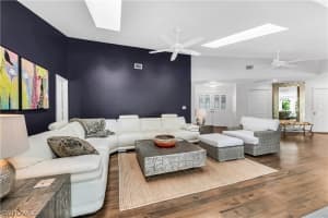 183 Edgemere Way, Naples, FL 34105 - MLS#226012261