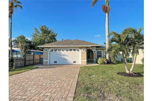 815 96th Avenue, Naples, FL 34108 - MLS#226012275