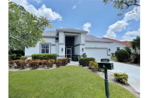 25260 Bay Cedar Dr, Bonita Springs