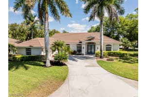241 Palmetto Dunes Cir, Naples