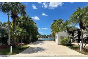 1343 Amethyst Lake Lane, Naples, FL 34114 - MLS#226012330