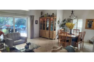 373 Fox Den Circle, Naples, FL 34104 - MLS#226012349