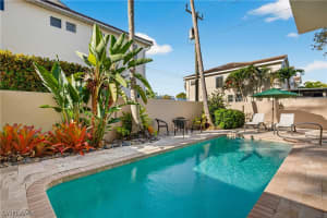 552 11th Avenue, Naples, FL 34102 - MLS#226012369