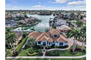 474 Pepperwood Court, Marco Island, FL 34145 - MLS#226012370