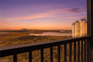 425 Cove Tower Drive, Naples, FL 34110 - MLS#226012411