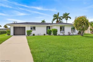 1722 28th Street, Cape Coral, FL 33904 - MLS#226012417