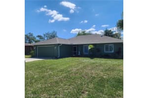 188 Willoughby Dr, Naples