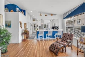 1562 Weybridge Circle, Naples, FL 34110 - MLS#226012470