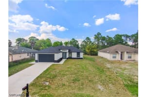 1113 Enrique Street, Lehigh Acres, FL 33974 - MLS#226012478