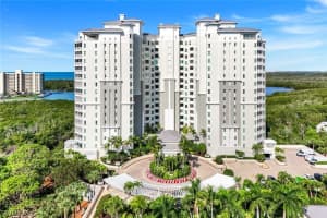 295 Grande Way, Naples, FL 34110 - MLS#226012491