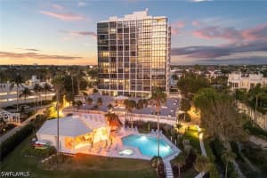 4031 Gulf Shore Blvd N 3b, Naples