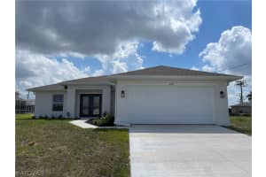 2611 4th Place, Cape Coral, FL 33993 - MLS#226012600
