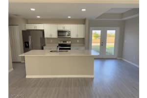 2611 4th Place, Cape Coral, FL 33993 - MLS#226012600