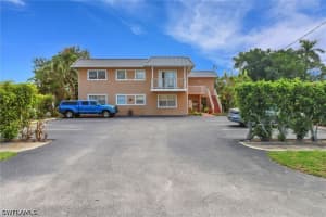 1195 Clam Court, Naples, FL 34102 - MLS#226012606