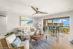 1140 LITTLE NECK Court, Naples, FL 34102 - MLS#226012677