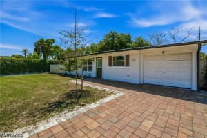 2300 Estey Avenue, Naples, FL 34104 - MLS#226012692