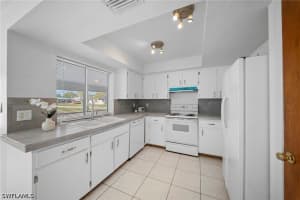 624 35th Street, Cape Coral, FL 33904 - MLS#226012756