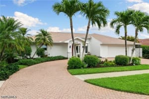 2178 Pine Woods Circle, Naples, FL 34105 - MLS#226012801