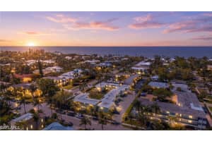 277 8th Avenue, Naples, FL 34102 - MLS#226012829