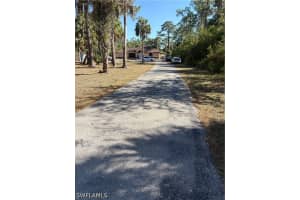 2660 16th Ave Ne, Naples