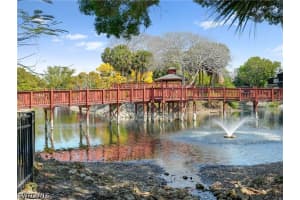 600 Neapolitan Way 127, Naples