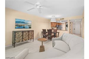 600 Neapolitan Way, Naples, FL 34103 - MLS#226012844