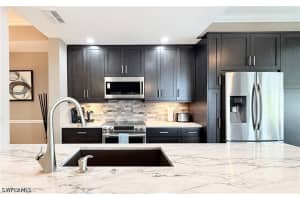 8555 Naples Heritage Drive, Naples, FL 34112 - MLS#226012848