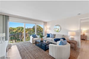 570 12th Avenue, Naples, FL 34102 - MLS#226012877