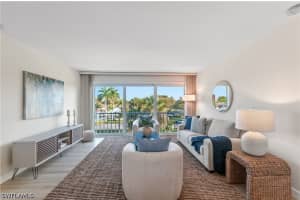 570 12th Avenue, Naples, FL 34102 - MLS#226012877