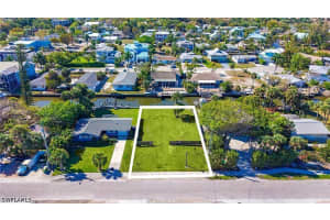 2754 Bayview Drive, Naples, FL 34112 - MLS#226012894